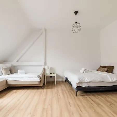 Wilson Park Serene By Bookinghost شقة