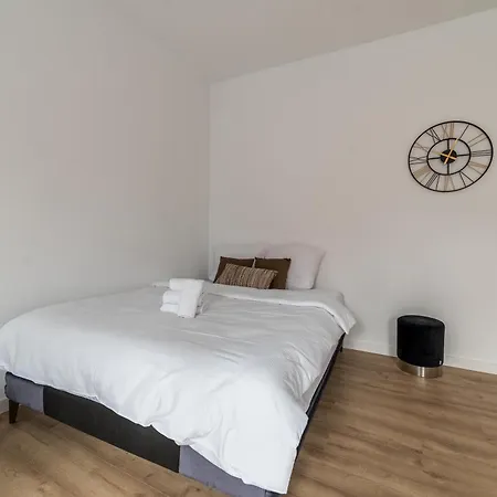 Wilson Park Serene By Bookinghost * بوزنان