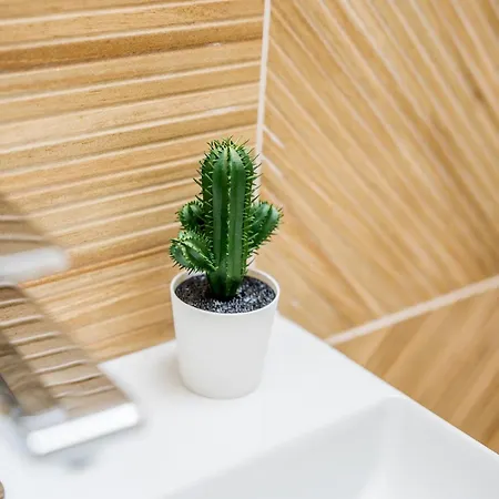 Wilson Park Serene By Bookinghost شقة