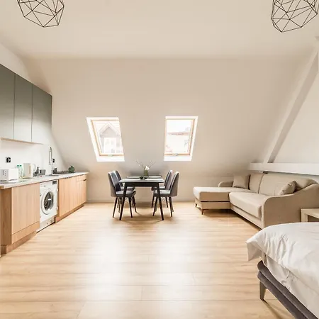 Wilson Park Serene By Bookinghost *