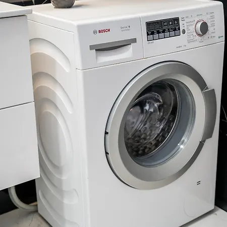 Wilson Park Serene By Bookinghost *