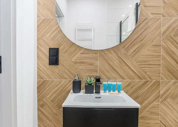 Wilson Park Serene By Bookinghost *