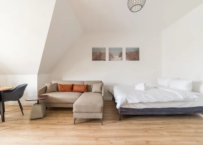 Wilson Park Serene By Bookinghost *